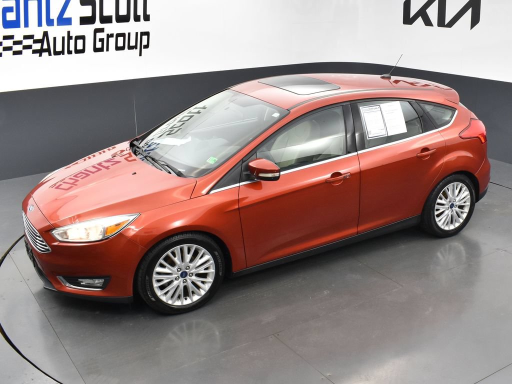 Used 2018 Ford Focus Titanium FWD image 19