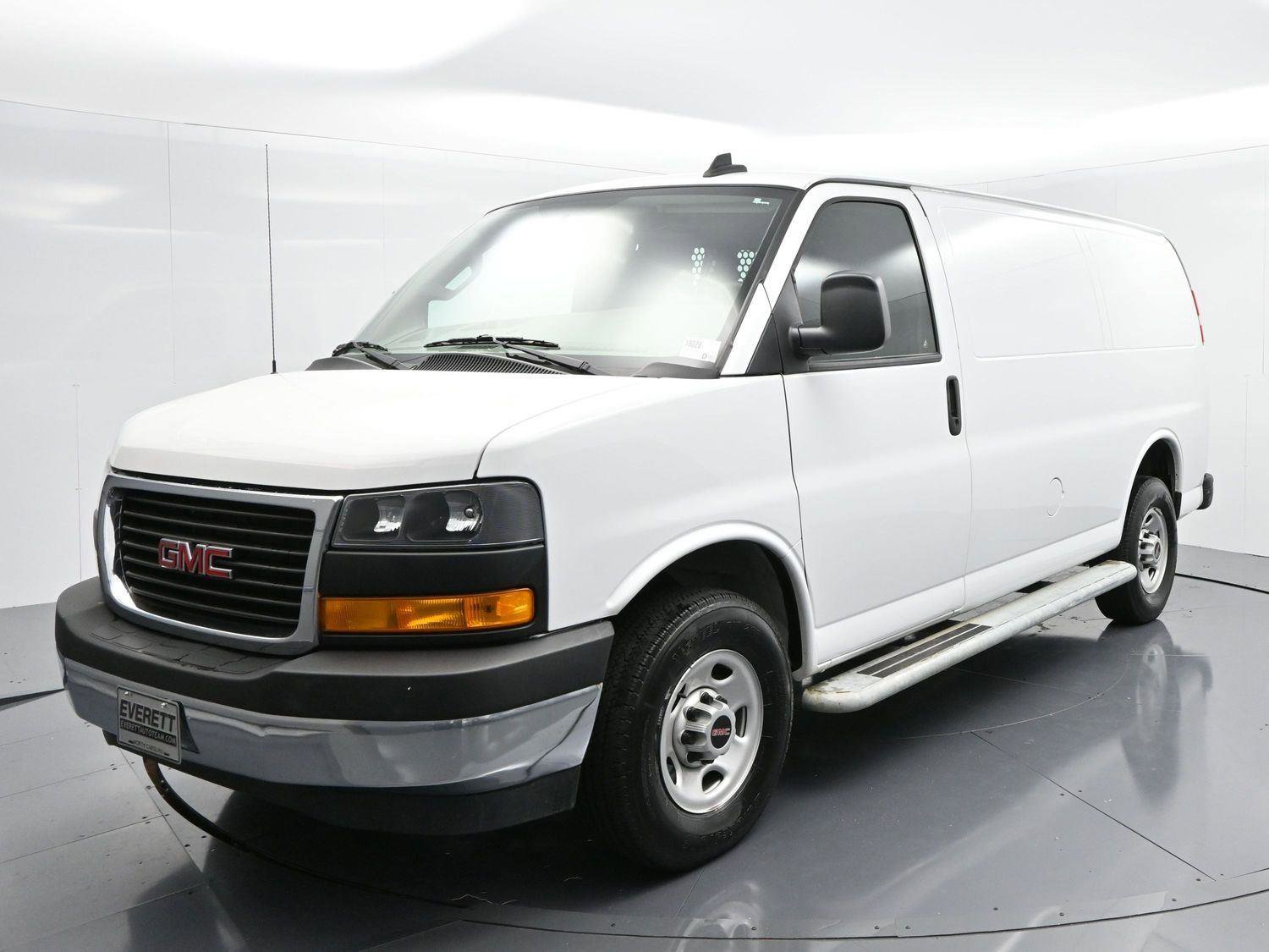 Used 2024 GMC Savana 2500 w/ Driver Convenience Package image 3