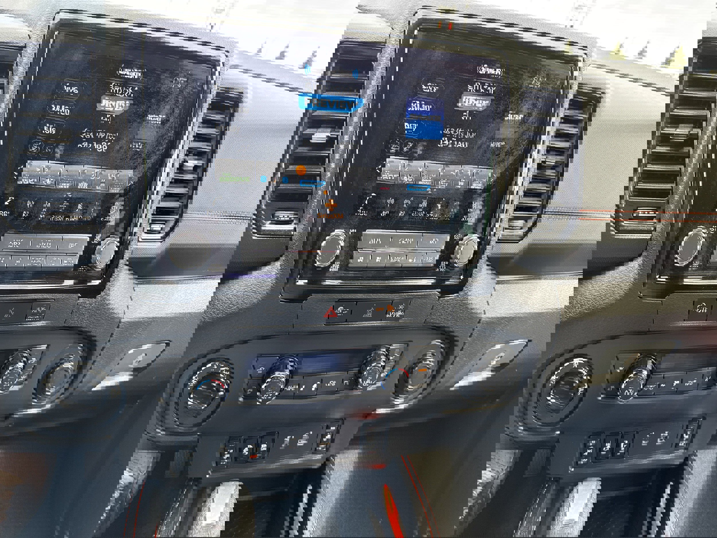 Used 2023 Nissan Frontier PRO-4X w/ Pro Convenience Package image 12