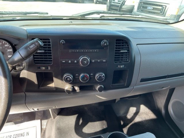 Used 2013 Chevrolet Silverado 1500 W/T image 12