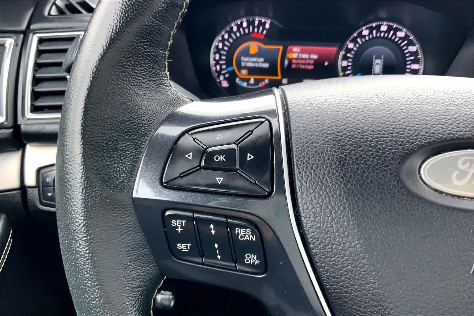 Used 2019 Ford Explorer Platinum AWD/4WD image 24
