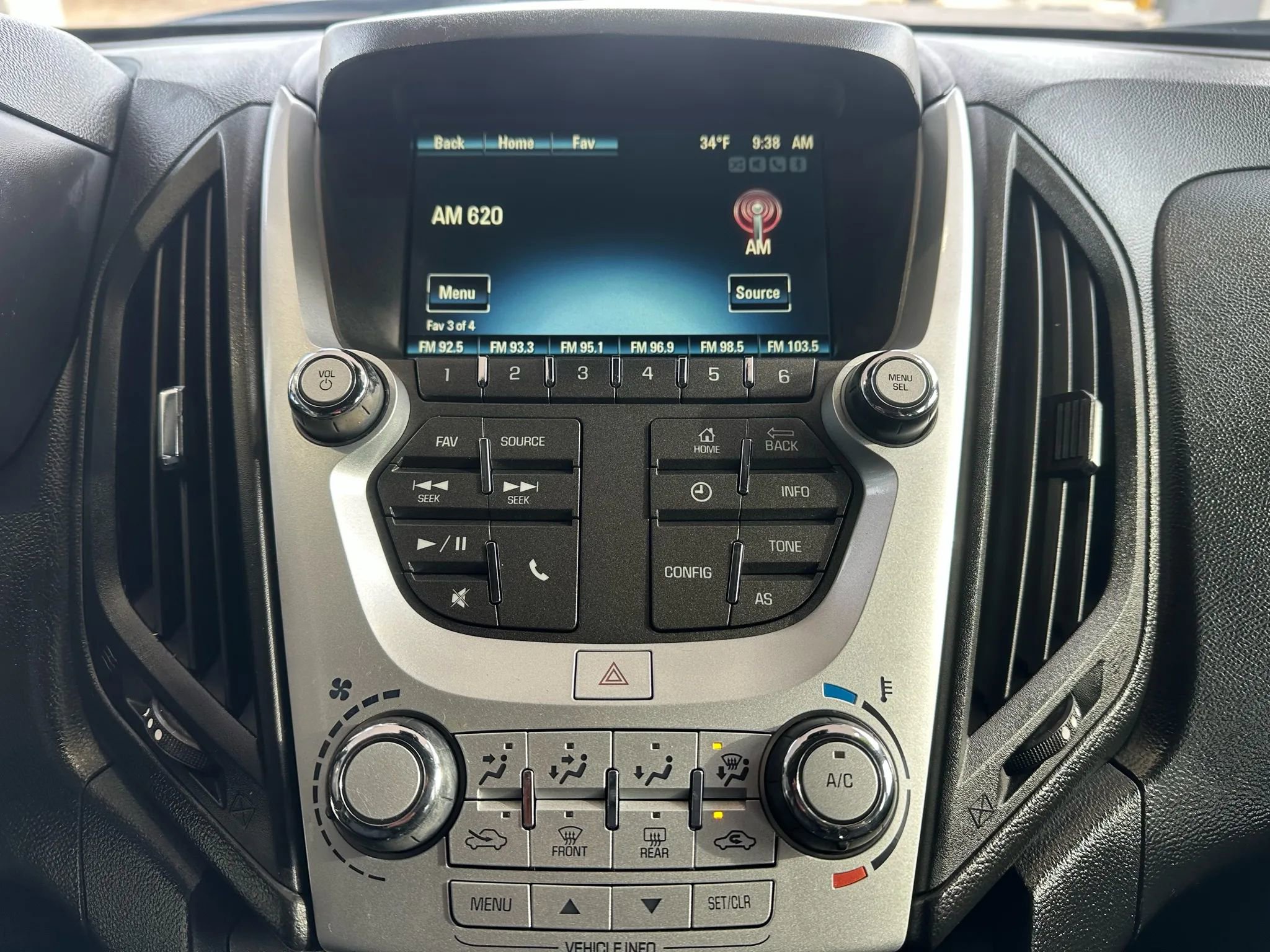Used 2016 Chevrolet Equinox LS FWD image 17