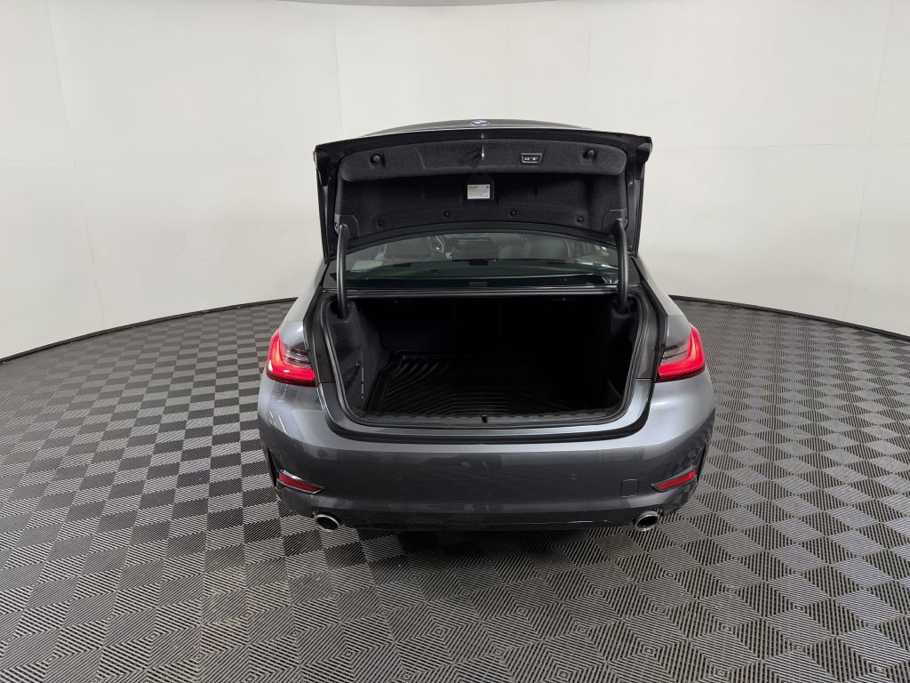 Used 2021 BMW 330i xDrive Sedan w/ Premium Package image 13