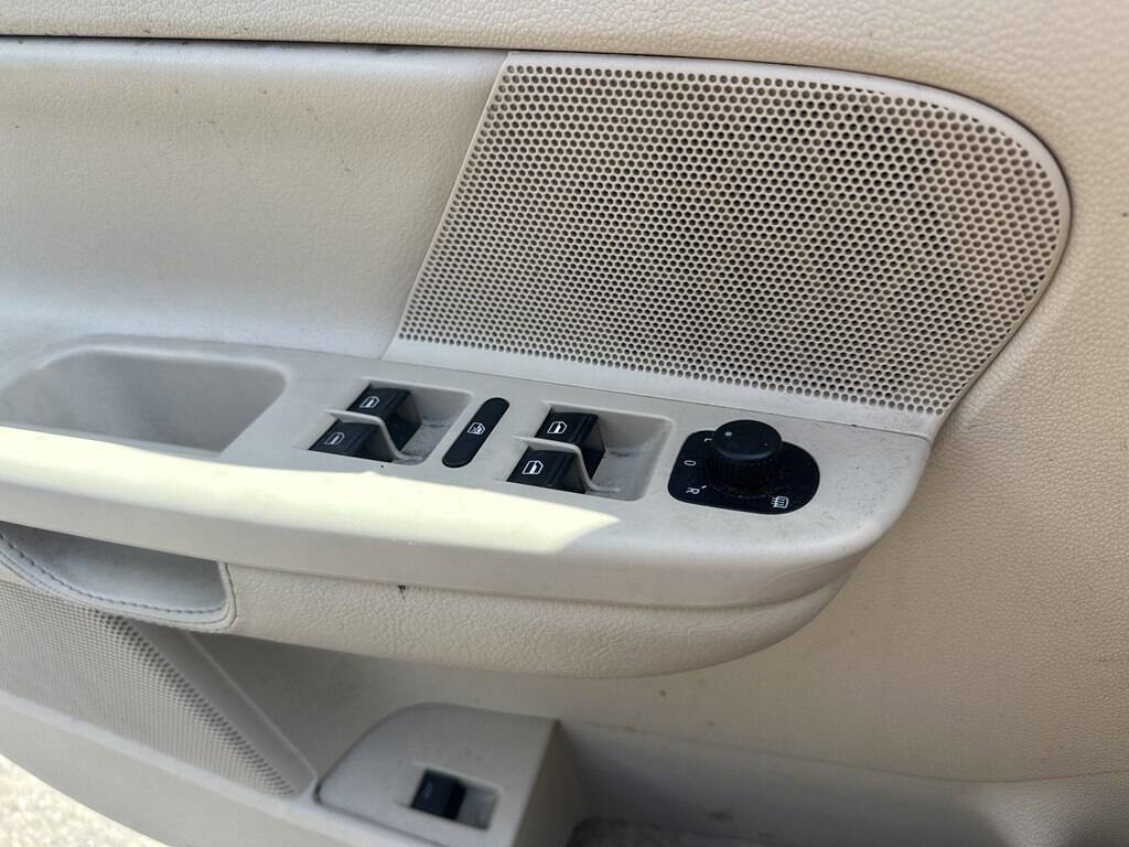 Used 2012 Volkswagen Jetta TDI image 54
