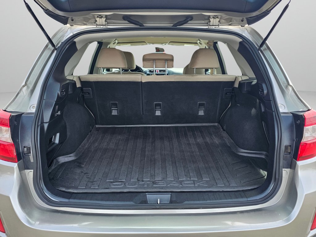 Used 2016 Subaru Outback 2.5i Premium AWD/4WD image 17