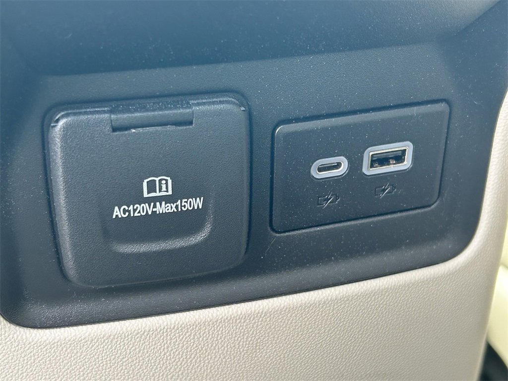 Used 2023 GMC Acadia Denali w/ Denali Ultimate Package image 23