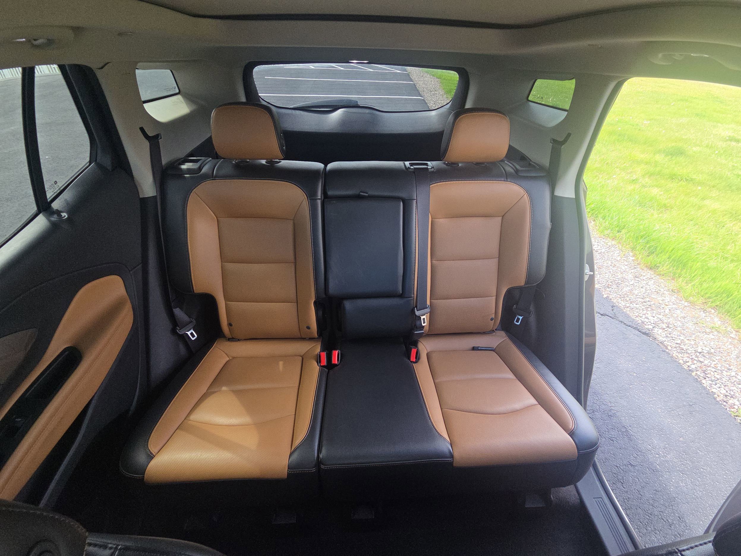 Used 2019 GMC Terrain SLT w/ Infotainment Package II AWD/4WD image 13
