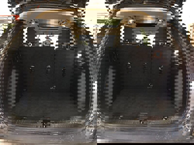 Used 2020 Ford Escape SE image 22