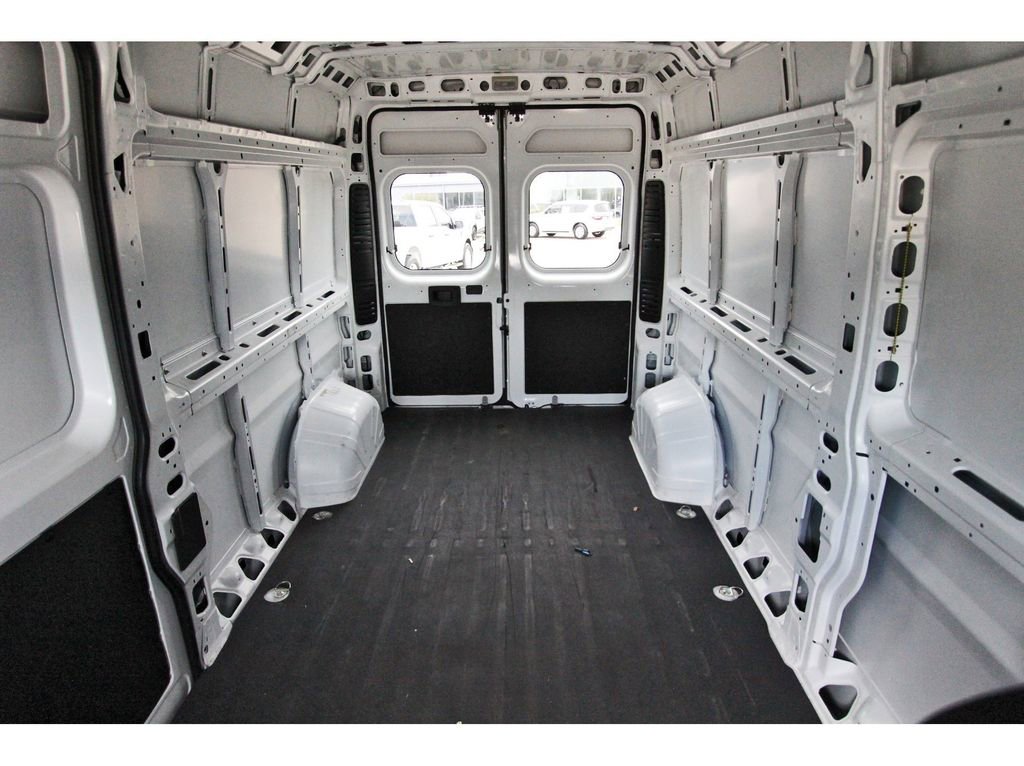 Used 2024 RAM ProMaster 2500 image 12