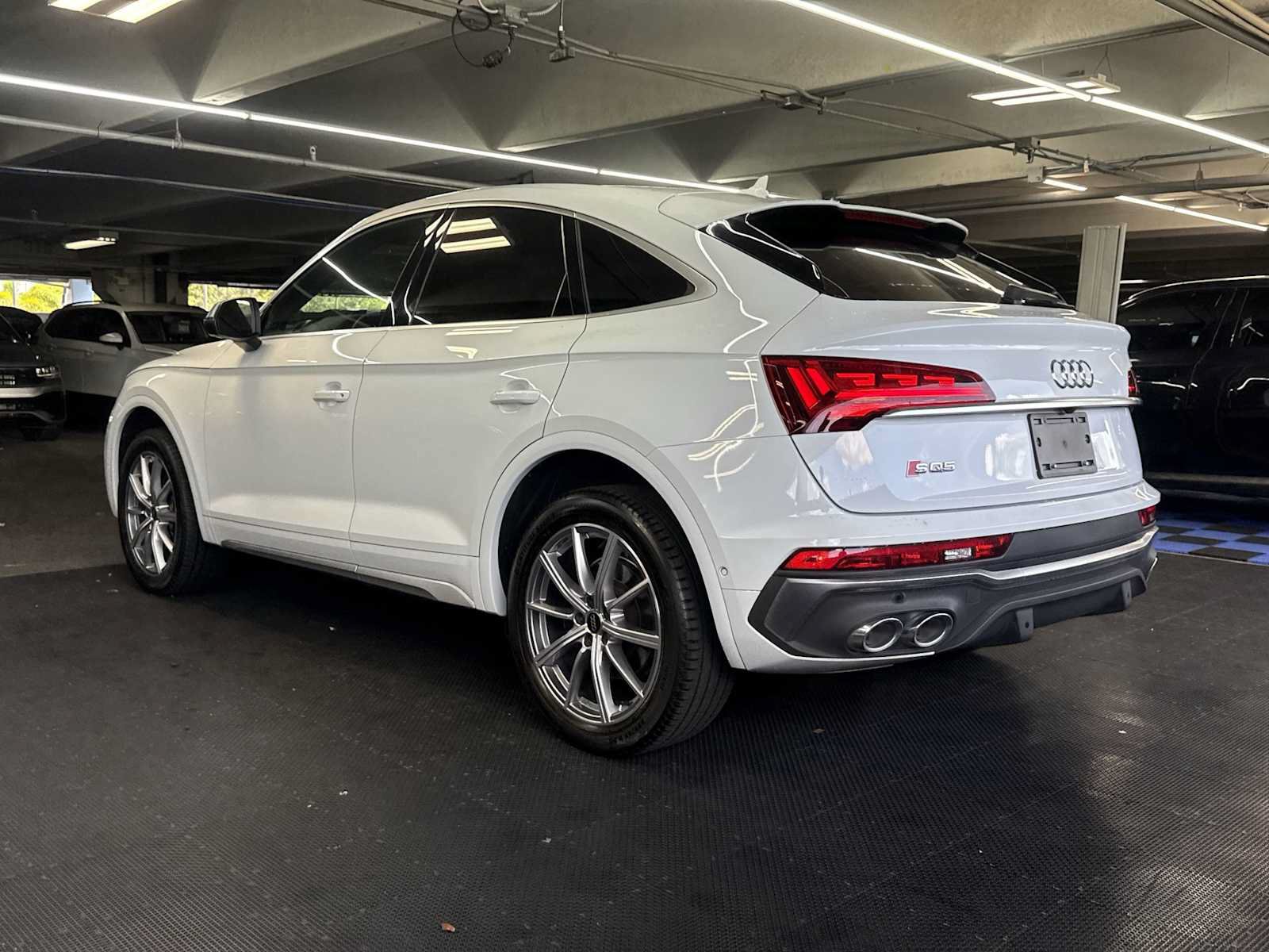 Used 2023 Audi SQ5 Prestige w/ Prestige Package AWD/4WD image 6
