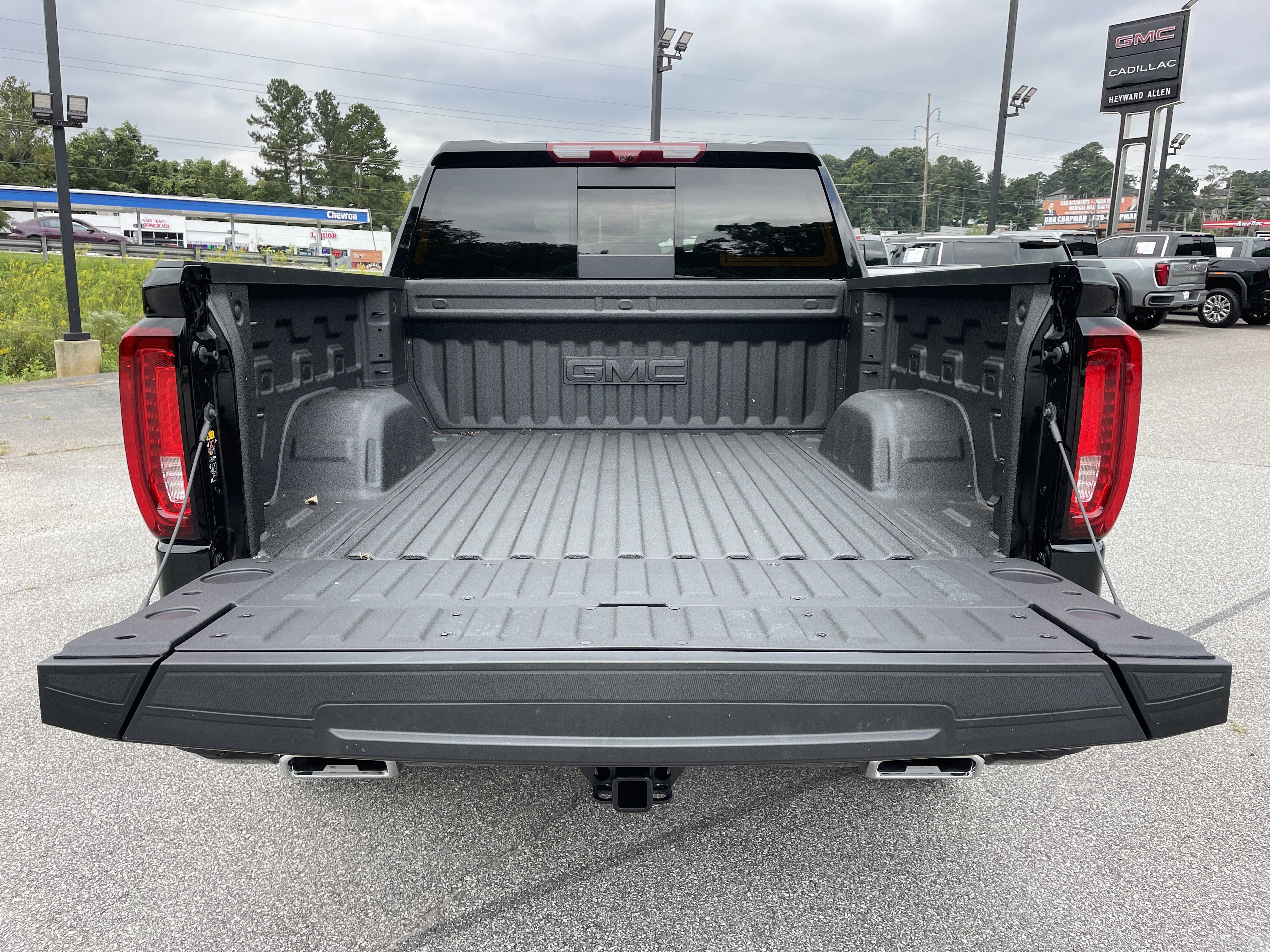 New 2026 GMC Sierra 1500 AT4 w/ AT4 Premium Package image 6