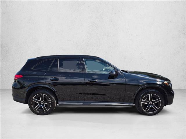 Used 2024 Mercedes-Benz GLC 300 image 4