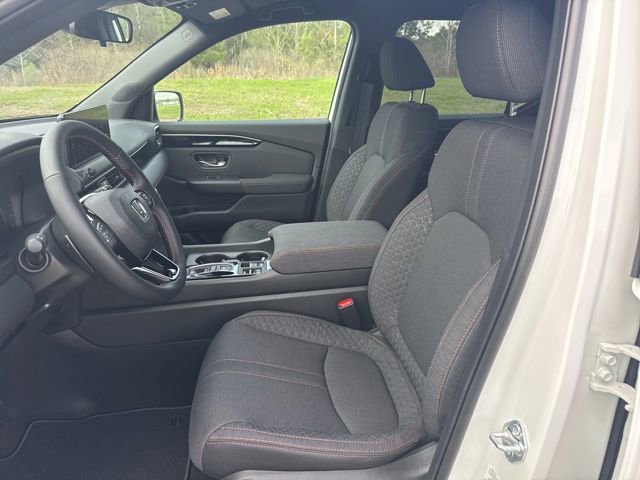 New 2026 Honda Pilot Sport image 17