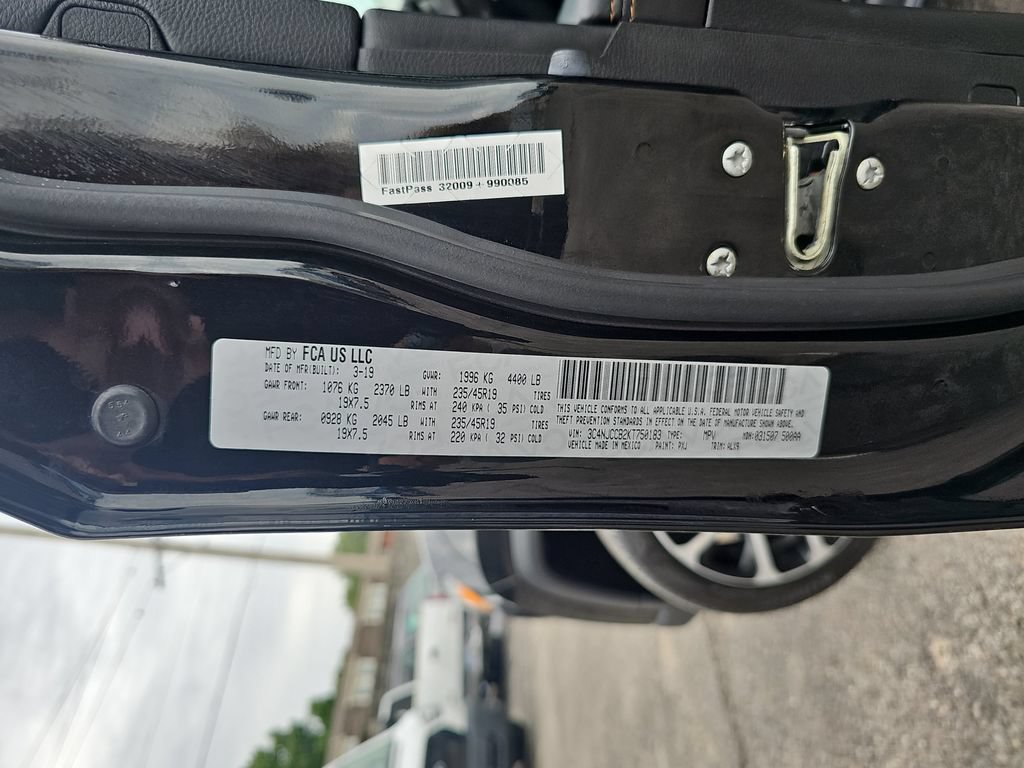 Used 2019 Jeep Compass Limited FWD image 33
