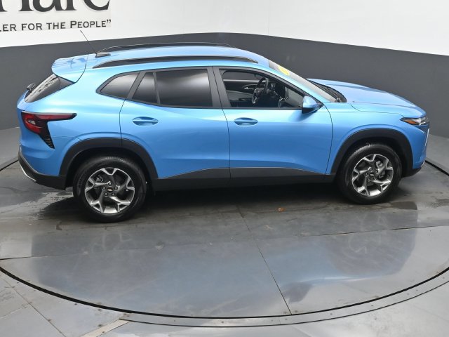 Used 2026 Chevrolet Trax LT w/ LT Convenience Package FWD image 43