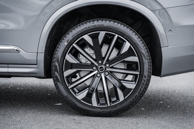 Used 2026 Volvo XC90 B6 Ultra w/ Protection Package AWD/4WD image 18