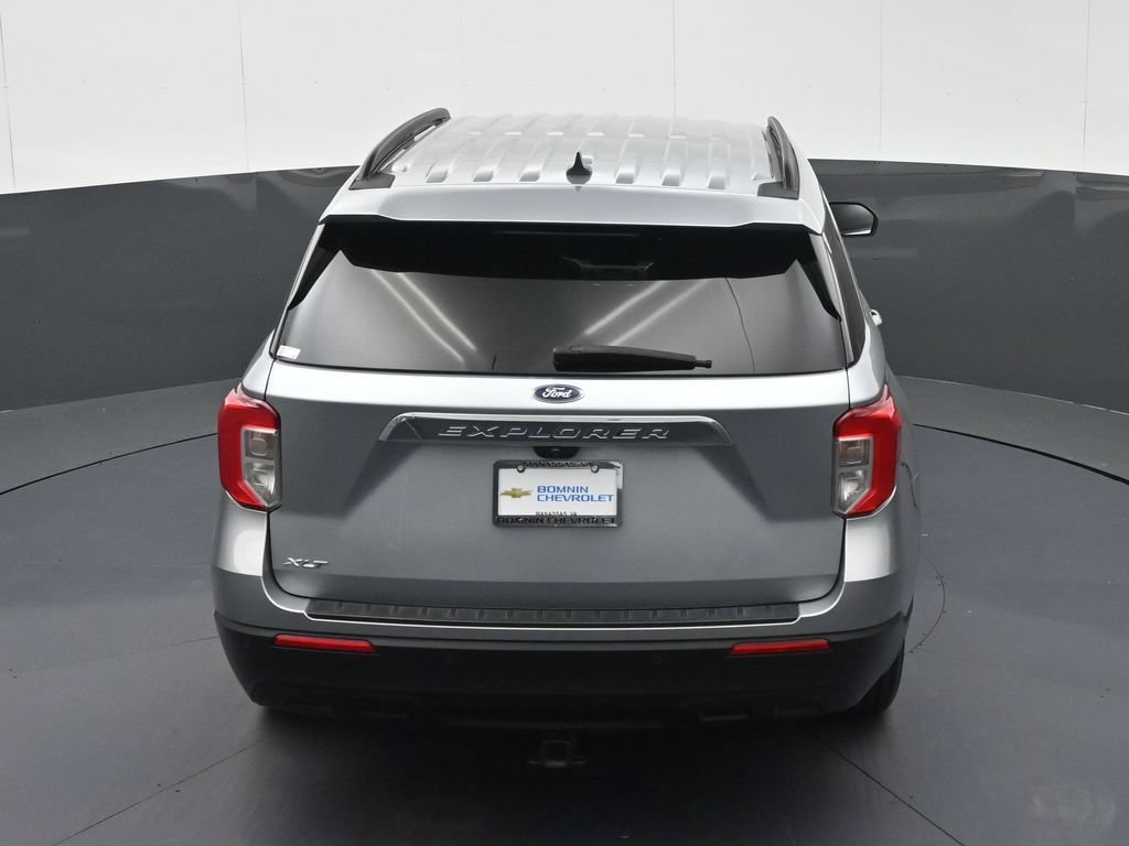 Used 2023 Ford Explorer XLT RWD image 26