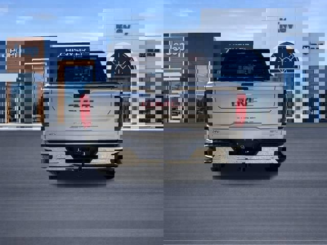 Used 2019 GMC Sierra 1500 SLT w/ SLT Premium Package AWD/4WD image 5