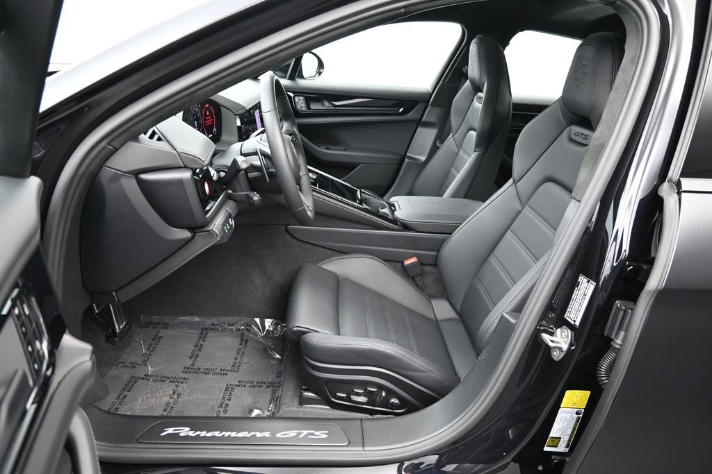 Certified 2026 Porsche Panamera GTS AWD/4WD image 9