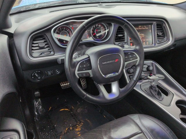 Used 2015 Dodge Challenger R/T Plus RWD image 15