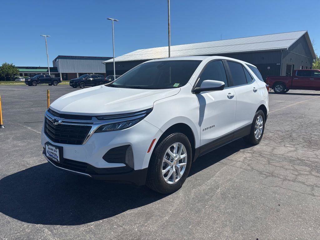 Used 2024 Chevrolet Equinox LT AWD/4WD image 3