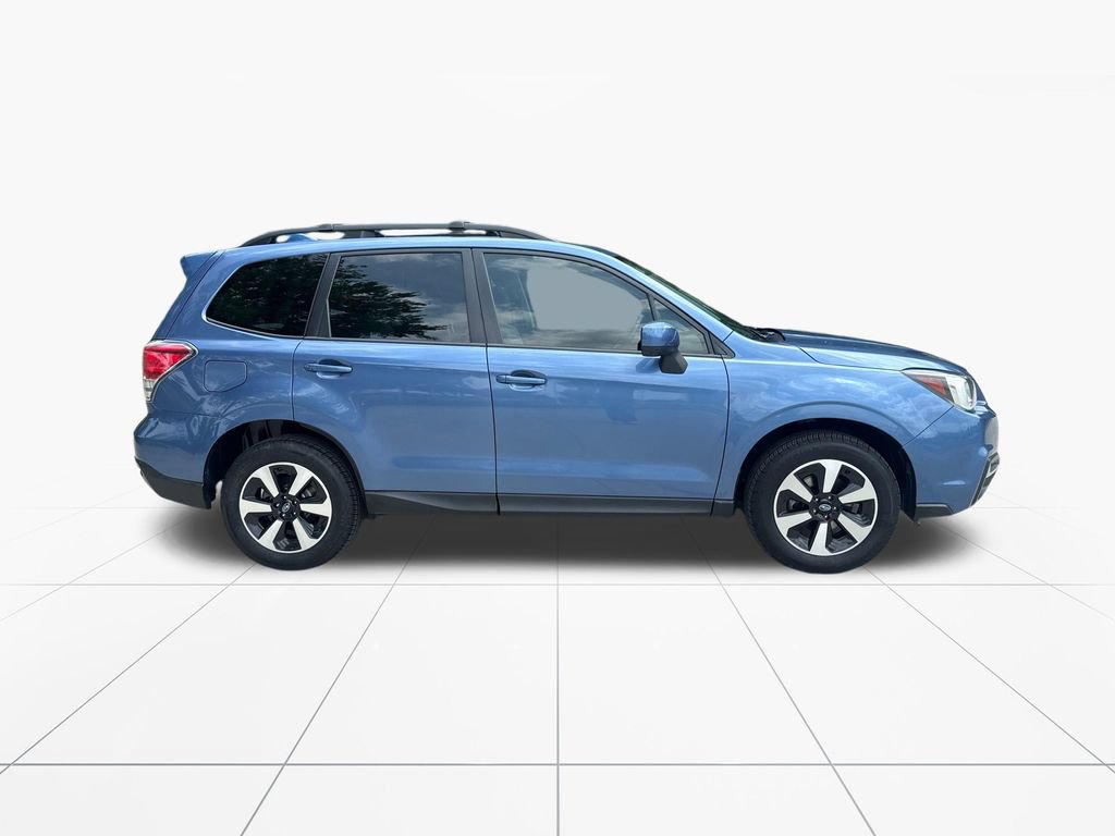 Used 2018 Subaru Forester 2.5i Premium AWD/4WD image 9