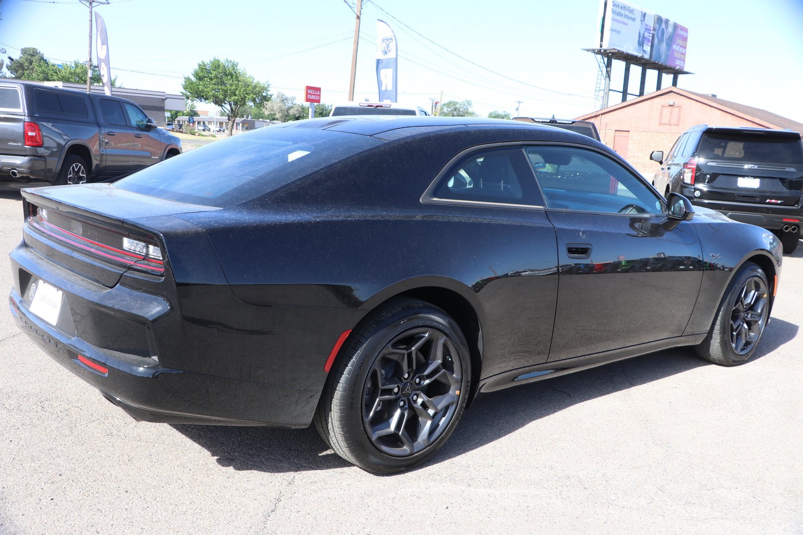 New 2026 Dodge Charger R/T w/ Blacktop Package AWD/4WD image 7