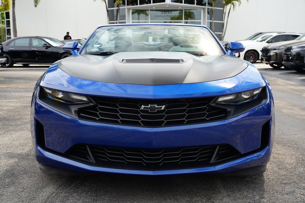 Used 2024 Chevrolet Camaro LT RWD image 2
