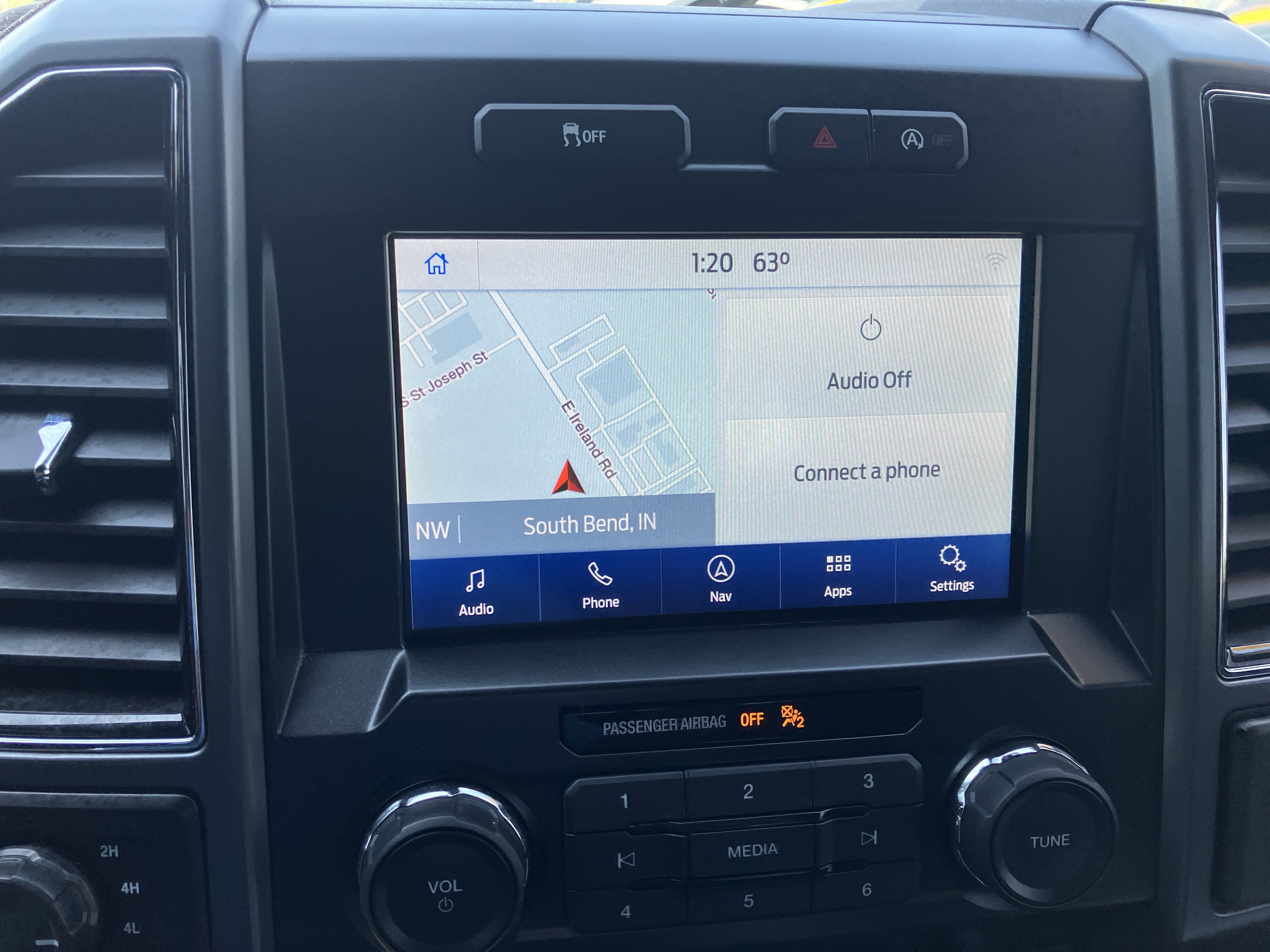 Used 2019 Ford F150 XLT w/ Equipment Group 302A Luxury AWD/4WD image 28