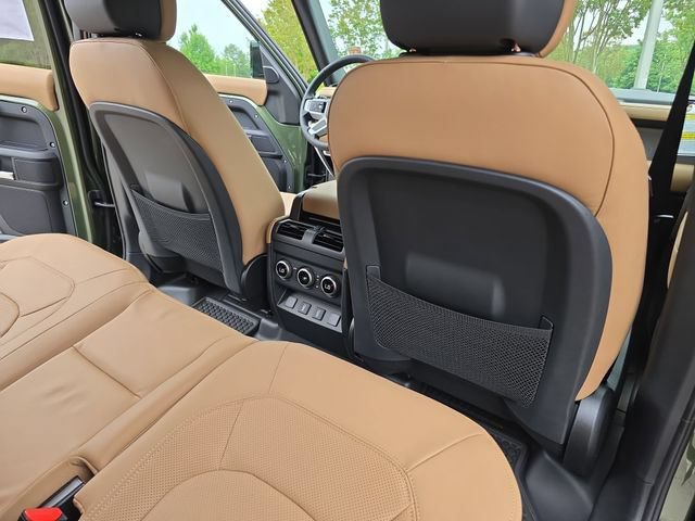 Certified 2026 Land Rover Defender 110 X-Dynamic SE AWD/4WD image 11