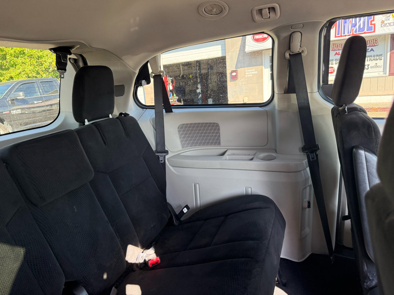 Used 2016 Dodge Grand Caravan SXT image 55