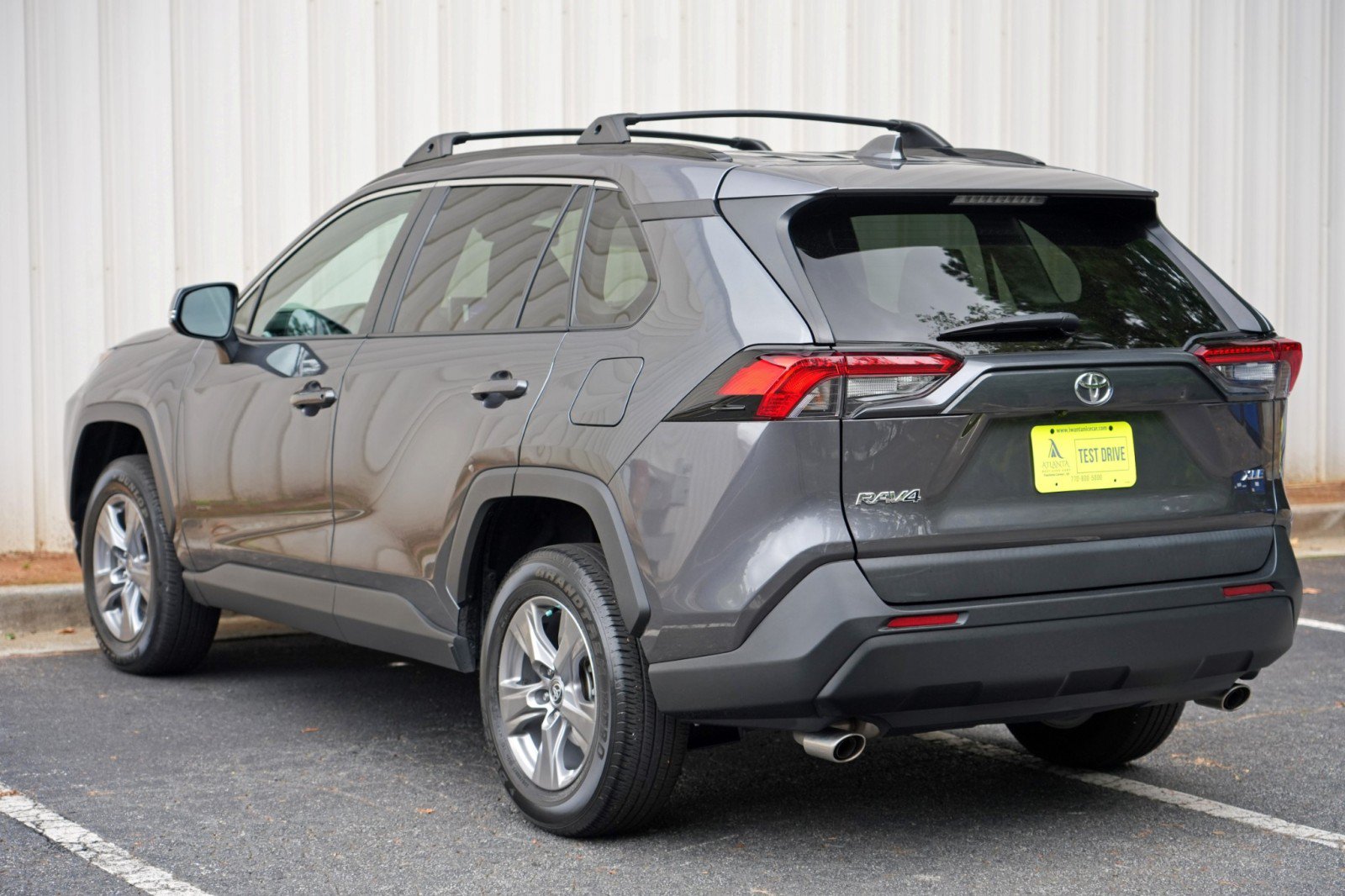 Used 2024 Toyota RAV4 XLE FWD image 43