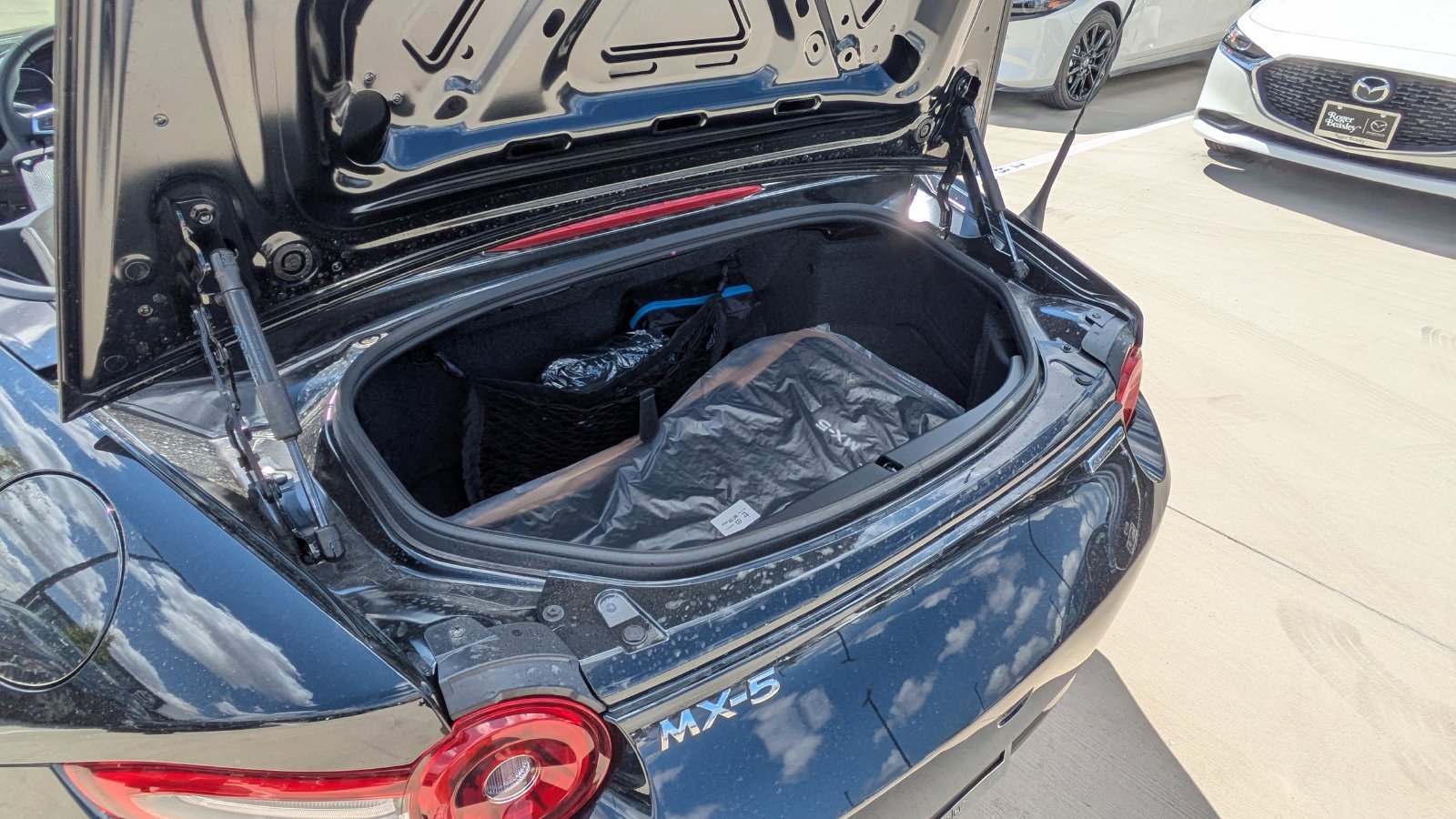 New 2026 MAZDA MX-5 Miata Sport RWD image 15