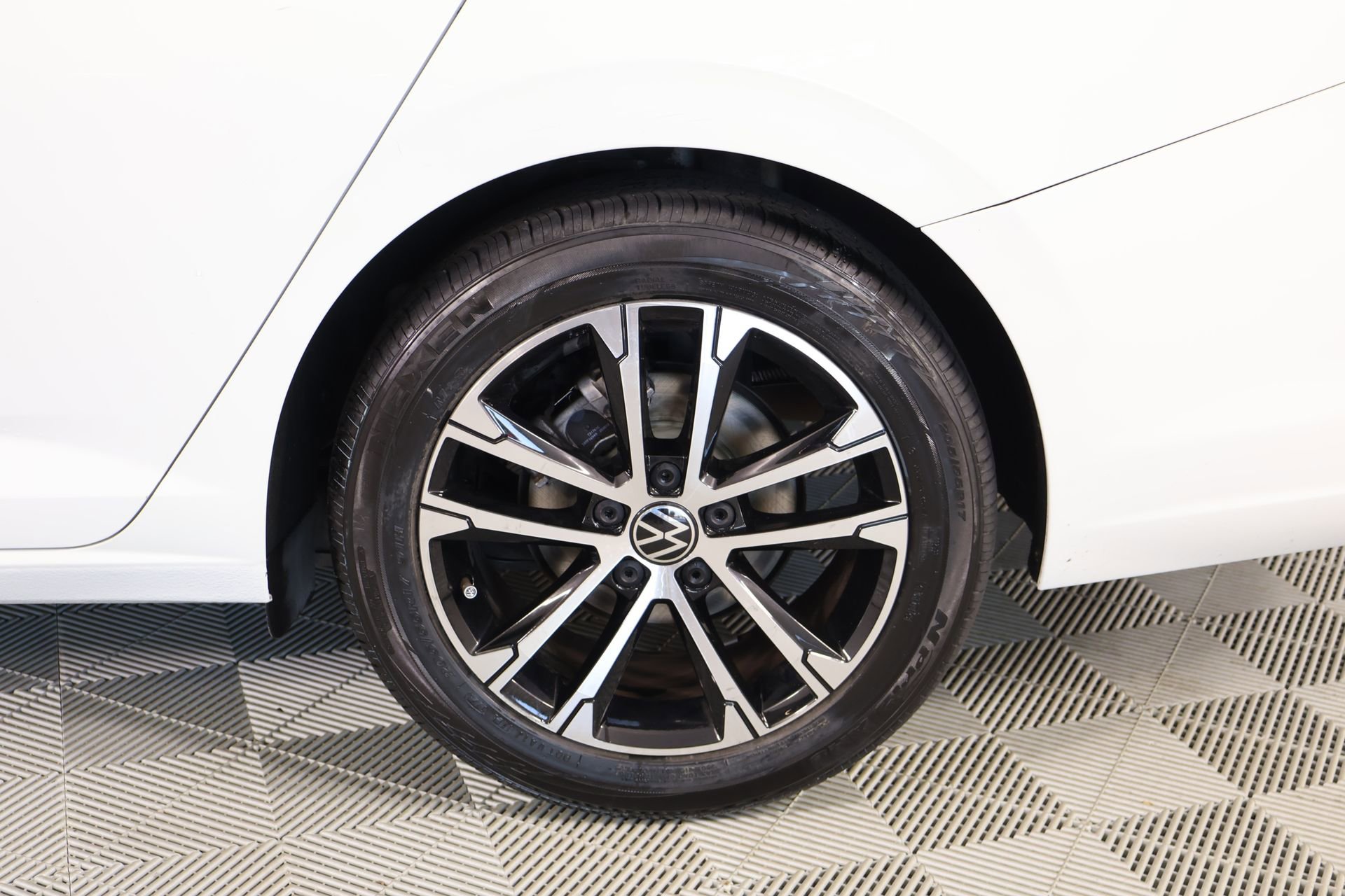 Used 2023 Volkswagen Jetta Sport FWD image 17