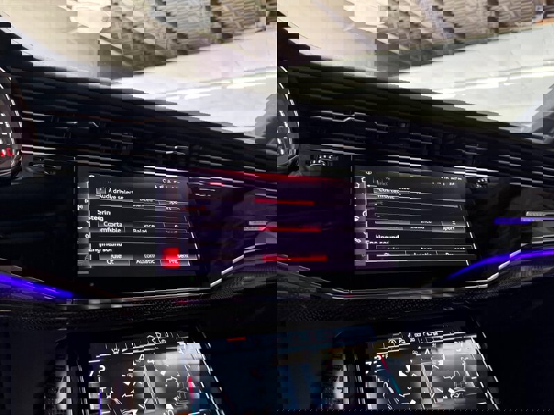 Used 2021 Audi SQ7 Prestige w/ Prestige Package image 31