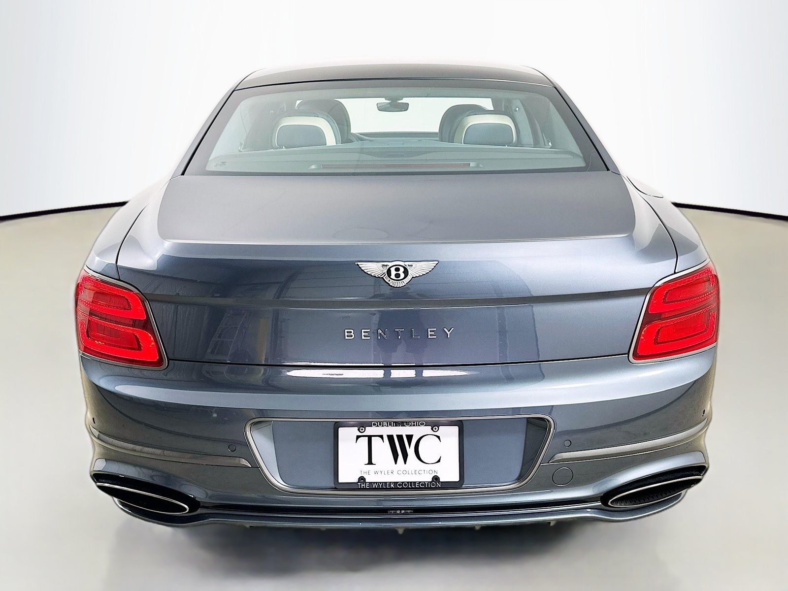 New 2026 Bentley Flying Spur Plug-In Hybrid AWD/4WD image 10