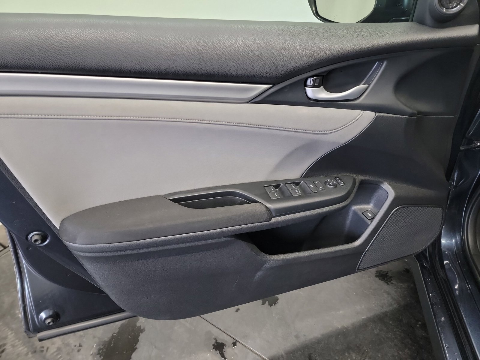 Used 2017 Honda Civic EX image 13