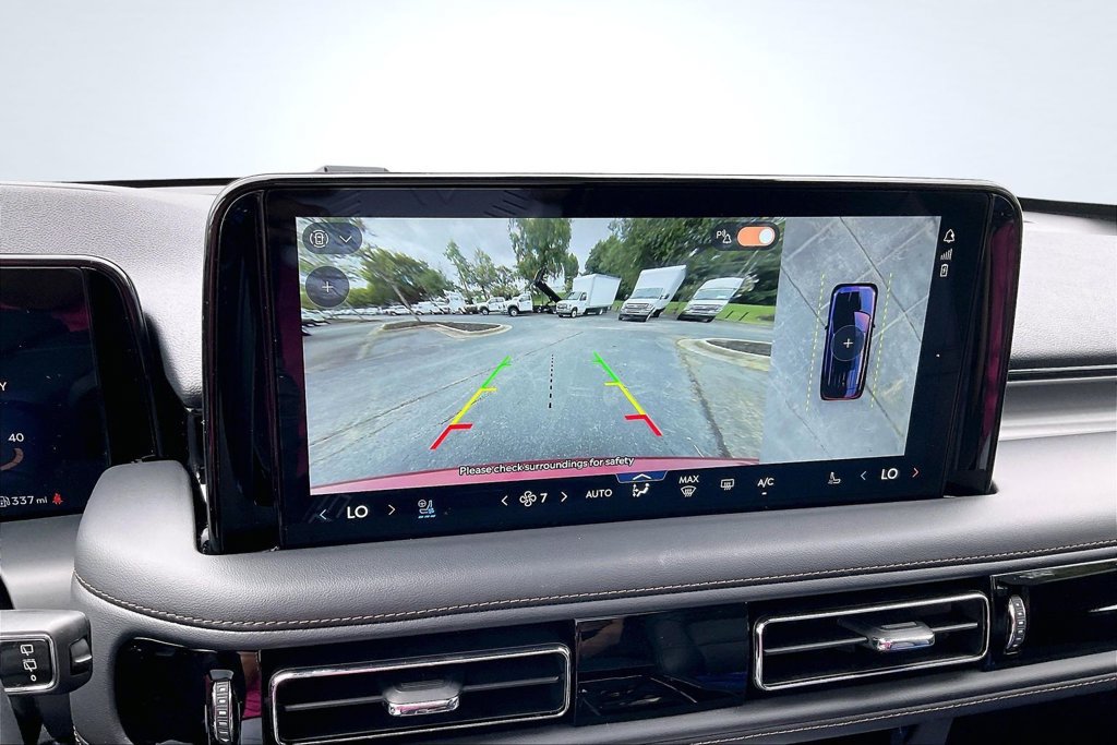 Used 2026 Lincoln Aviator 2WD image 16