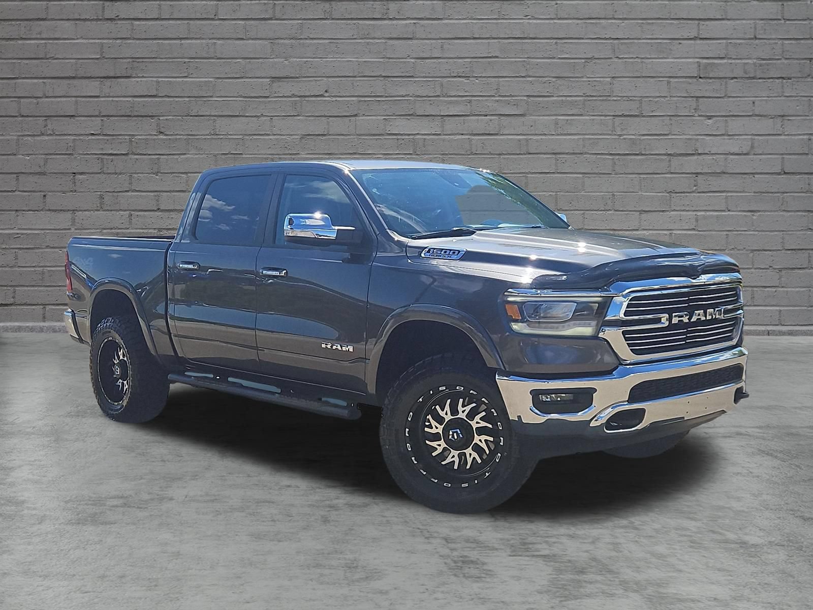 Used 2019 RAM 1500 Laramie w/ Off Road Group