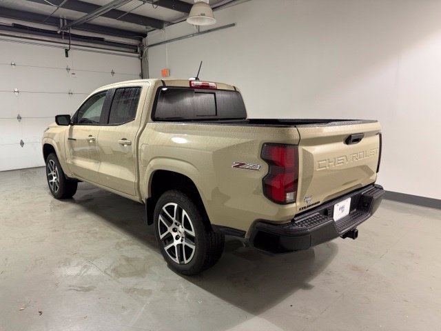 Used 2023 Chevrolet Colorado Z71 w/ Z71 Convenience Package 2 AWD/4WD image 5