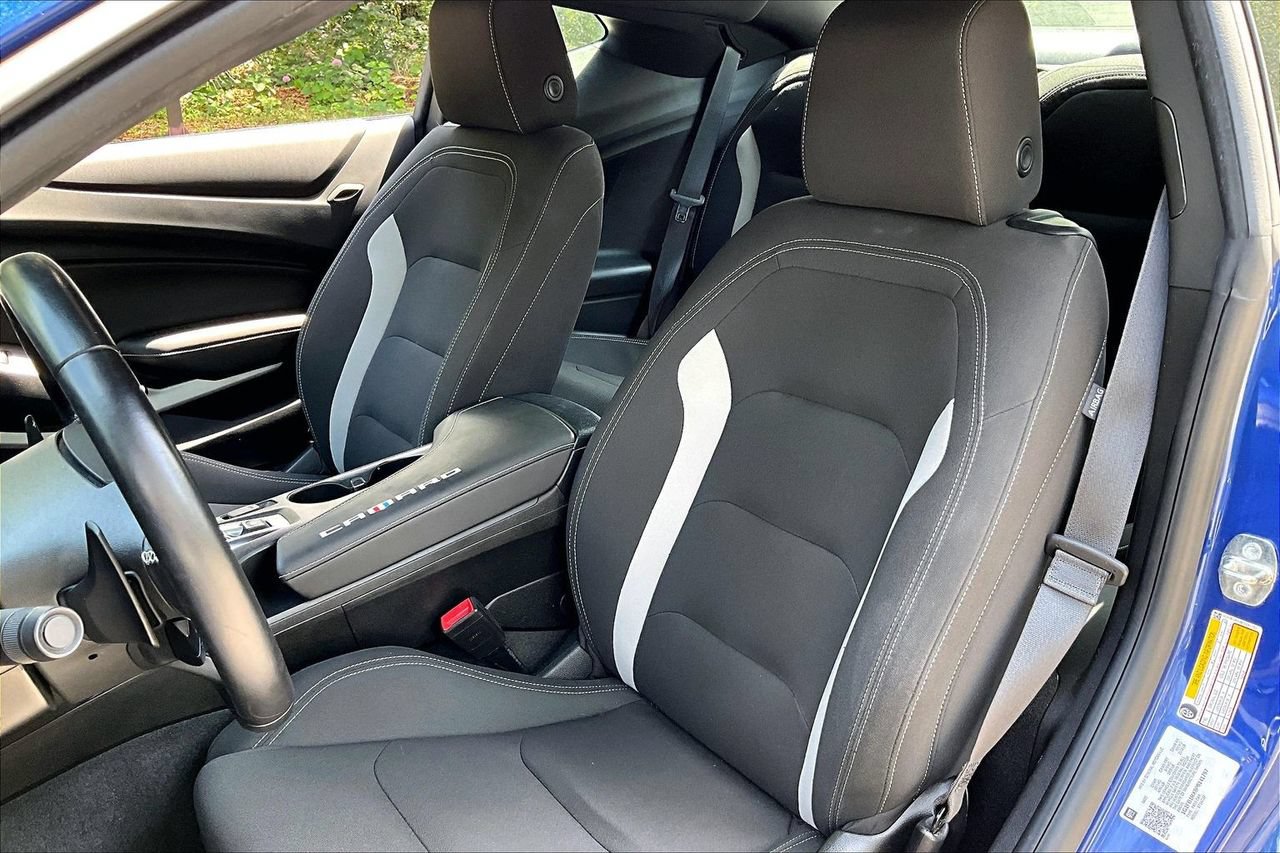 Used 2023 Chevrolet Camaro LT RWD image 17