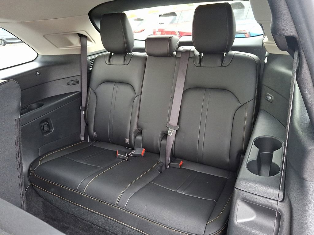 Used 2024 MAZDA CX-90 3.3 Turbo w/ Preferred Plus image 12