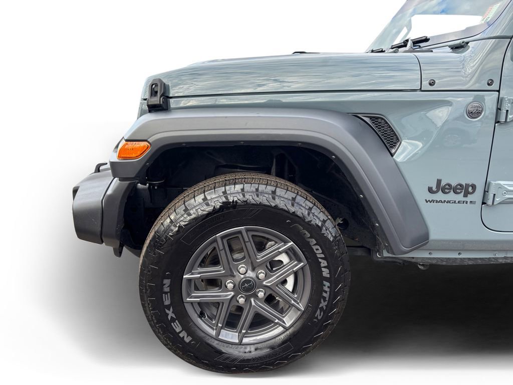 Used 2024 Jeep Wrangler Sport S image 9