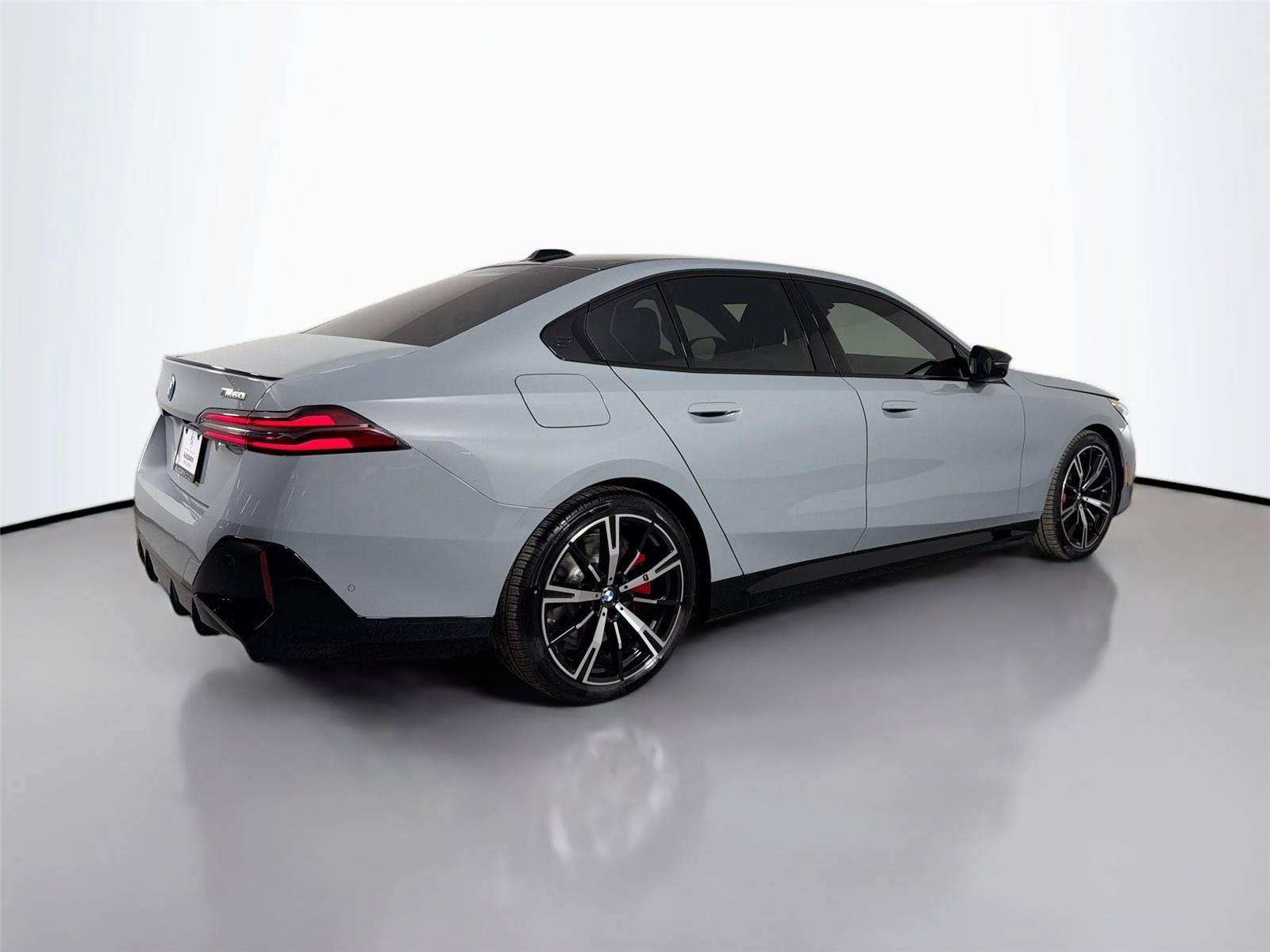 New 2026 BMW i5 M60 w/ Executive Package AWD/4WD image 4