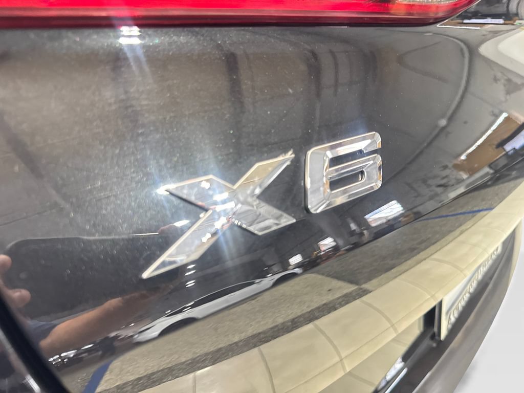 Used 2023 BMW X6 xDrive40i w/ M Sport Package AWD/4WD image 23