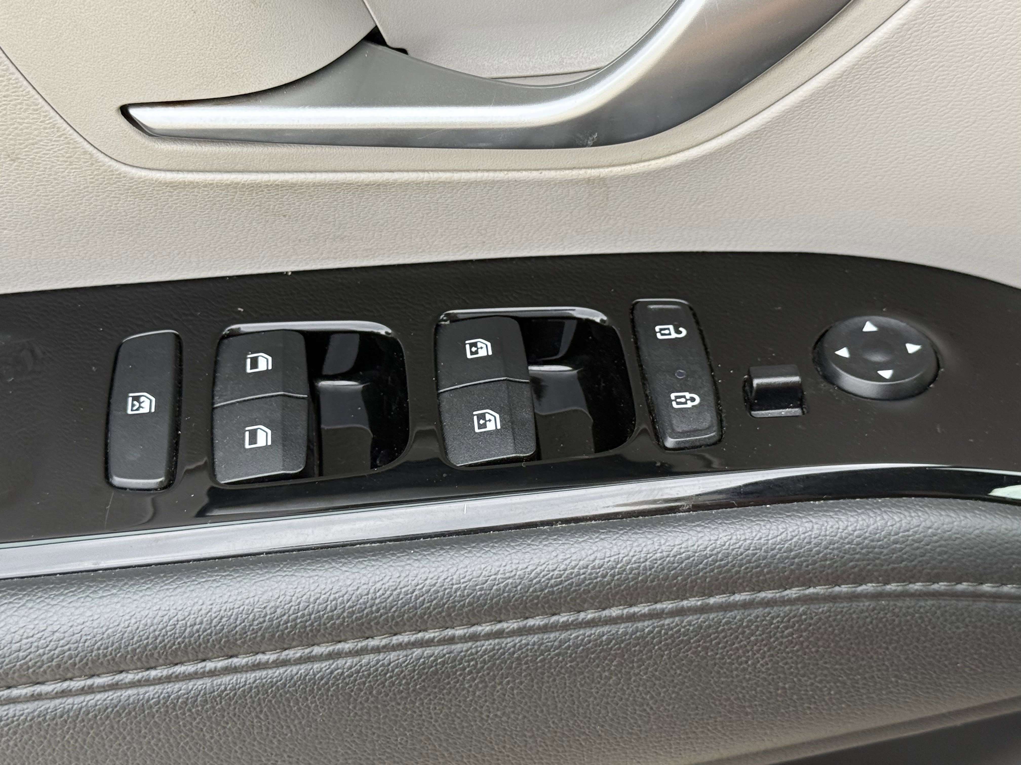 Used 2024 Hyundai Tucson Limited FWD image 28