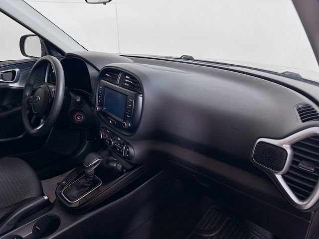 Used 2020 Kia Soul S FWD image 29