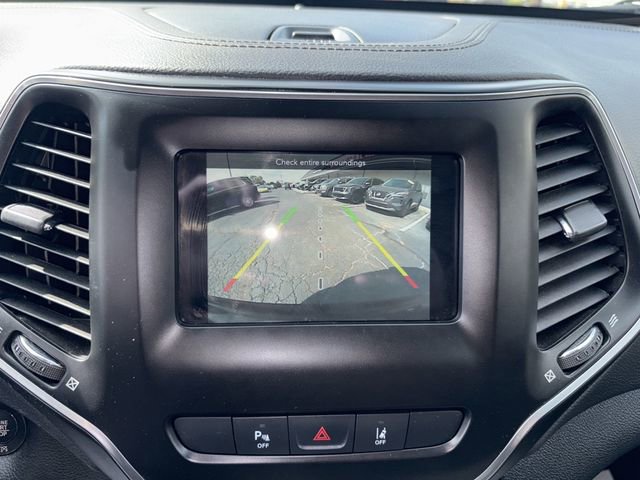 Used 2021 Jeep Cherokee Latitude Lux w/ Trailer Tow Group image 28