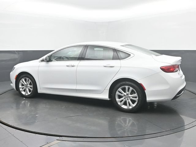 Used 2016 Chrysler 200 Limited w/ Convenience Group FWD image 3
