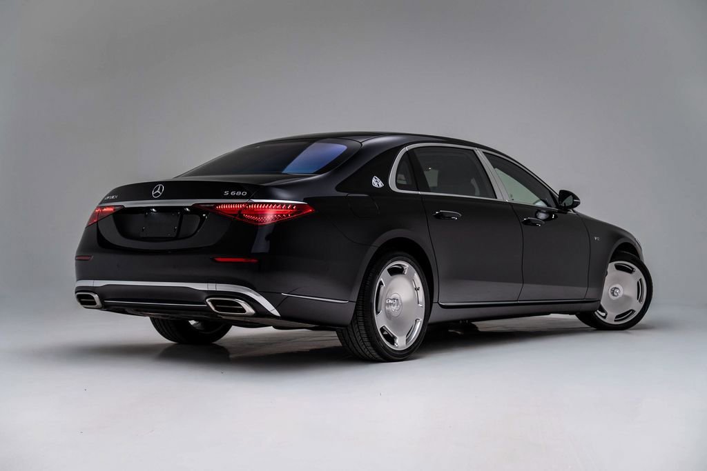 Used 2024 Mercedes-Benz Maybach S 680 4MATIC image 2